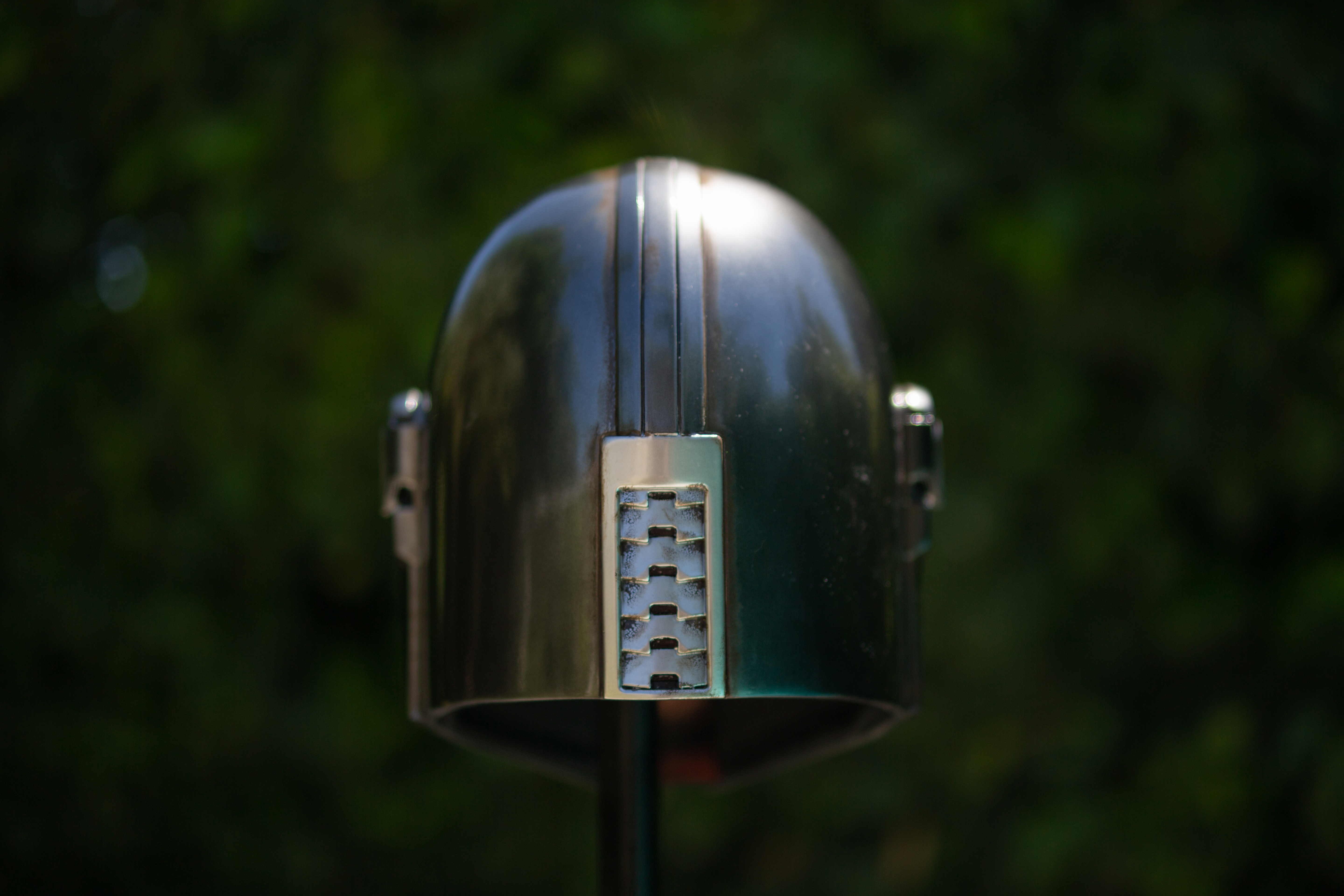 MANDO_A_back_plate_2.jpg