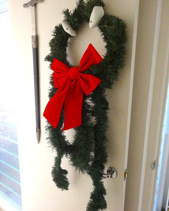 ManEatingWreath.jpg