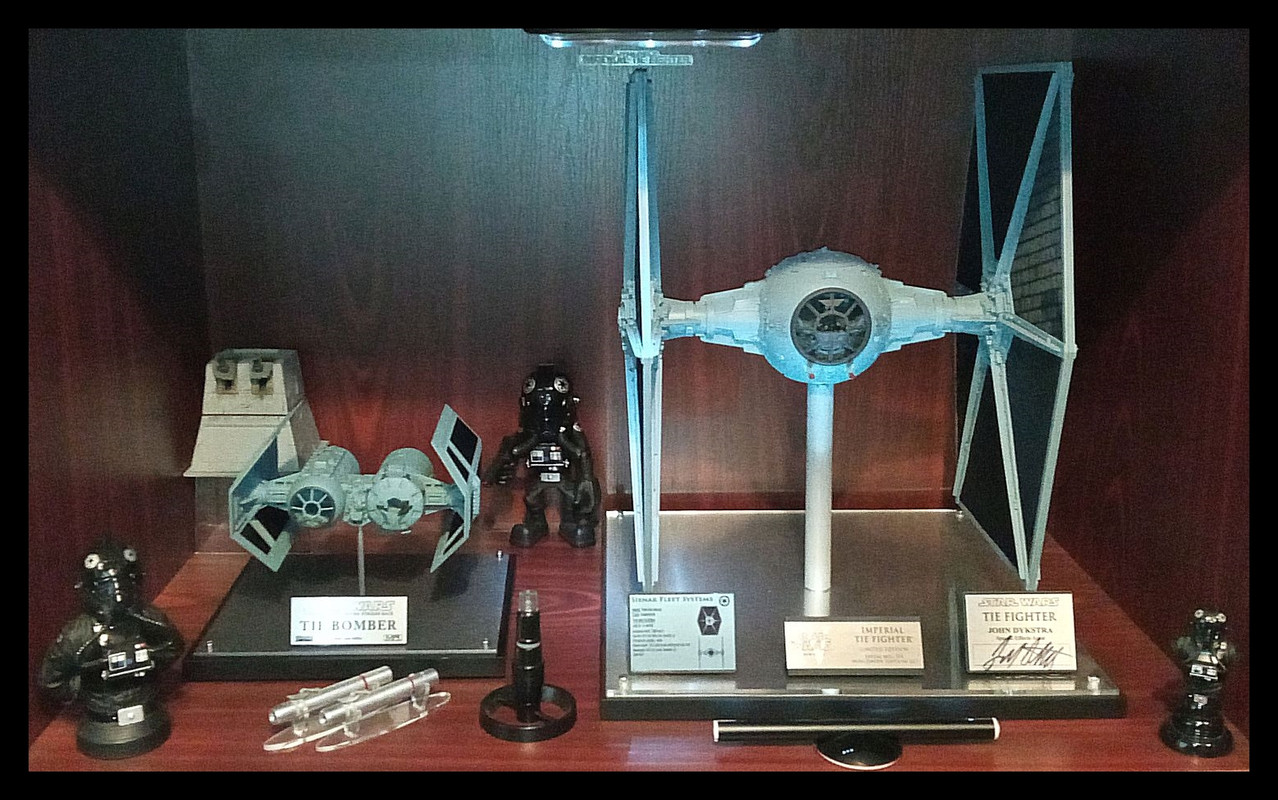 Maxx-Replicas-TIE-Bomber-23.jpg