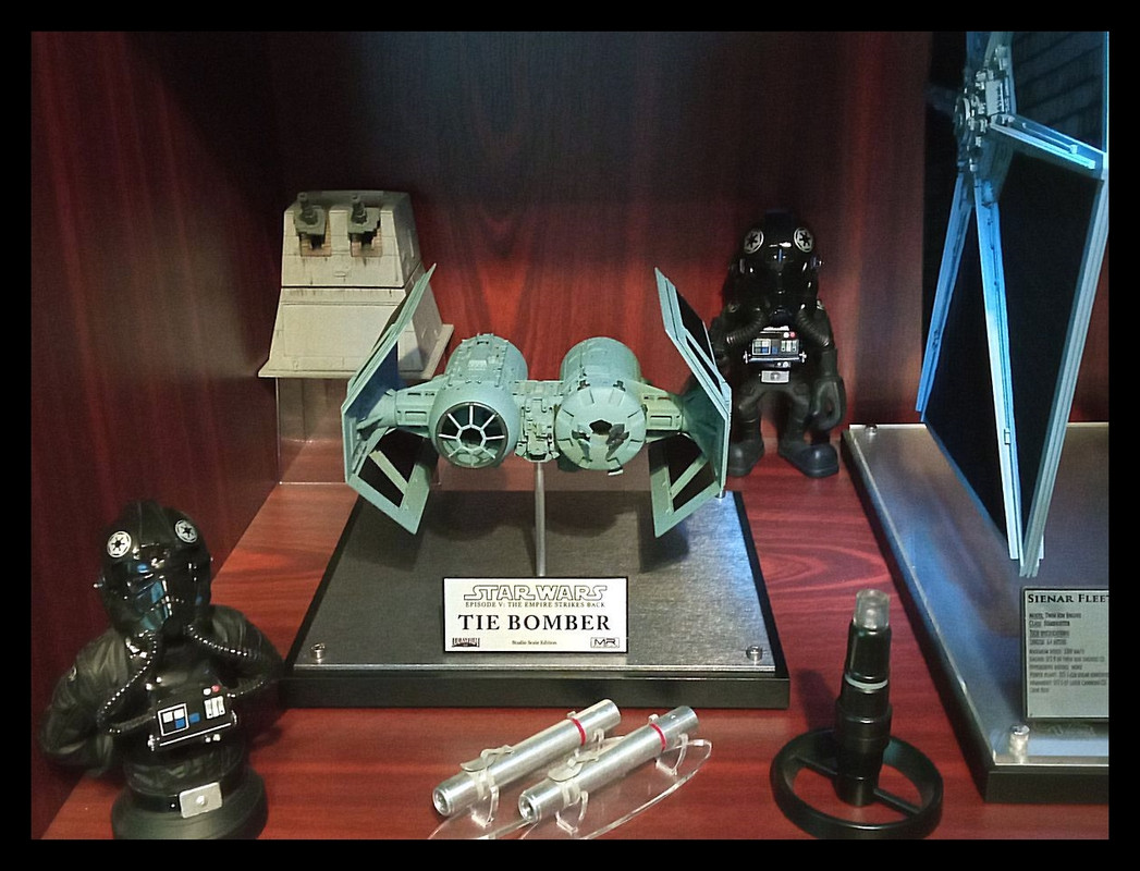 Maxx-Replicas-TIE-Bomber-25.jpg