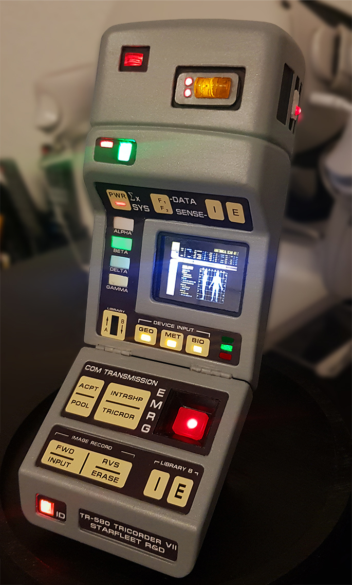 Medical Tricorder by Ernie.jpg