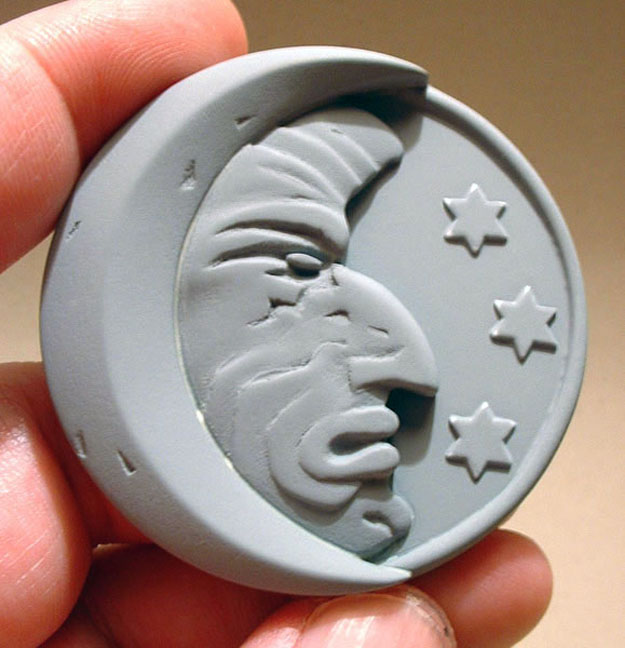 moon man amulet02.JPG