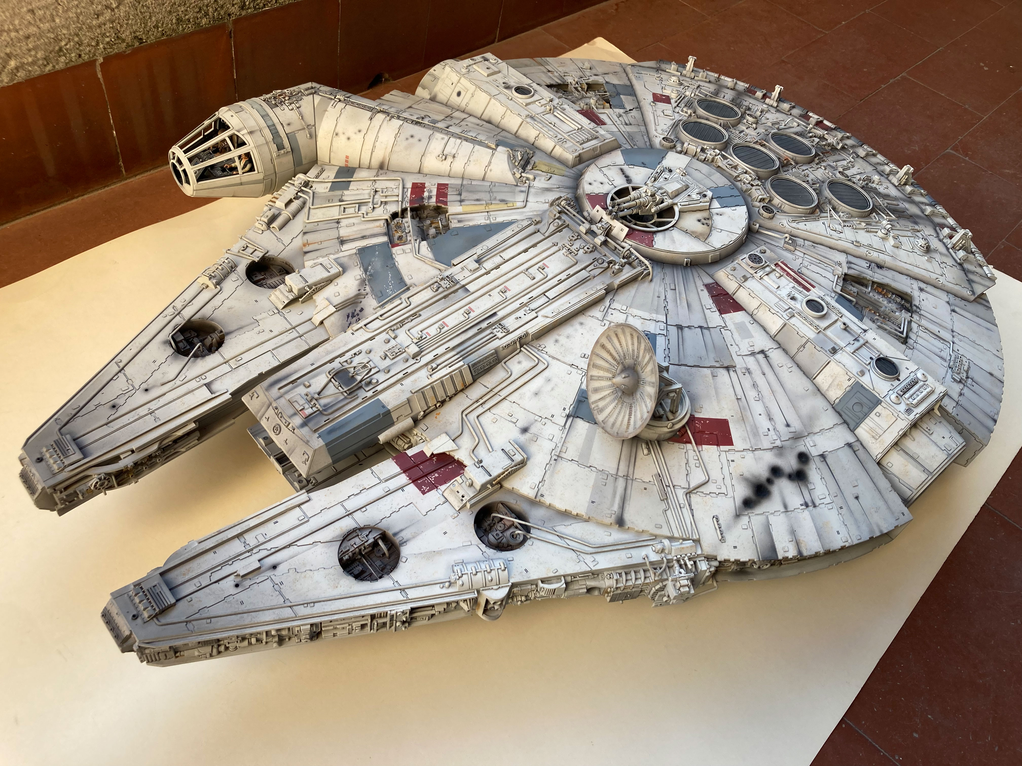 Moska-Deagostini-Falcon-final-01.jpg