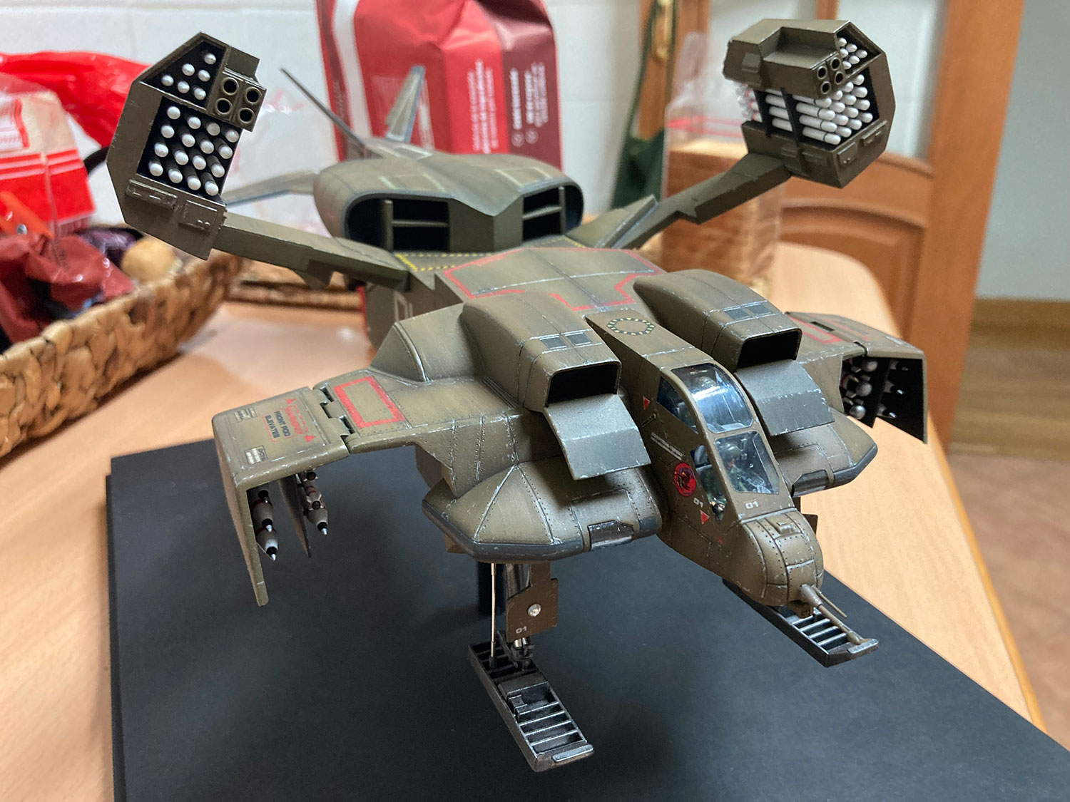 moska-halcyon-dropship-30.jpg