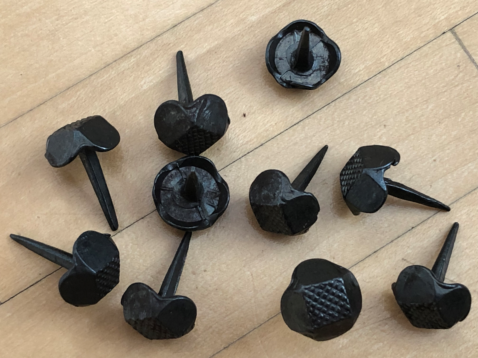 Mountaineering-Swiss-Hobnails.png