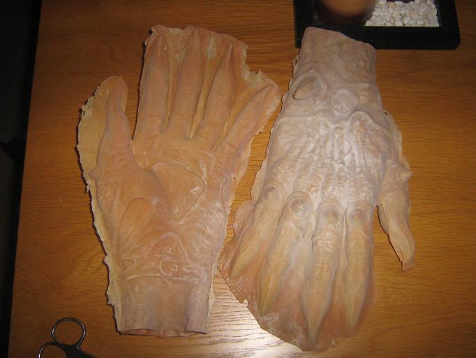 new_hands_001.JPG