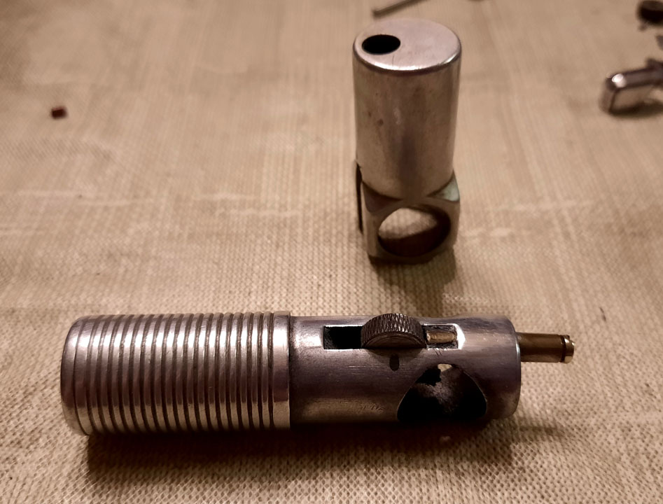 Nimrod Pipe Lighter 02 Open.jpg