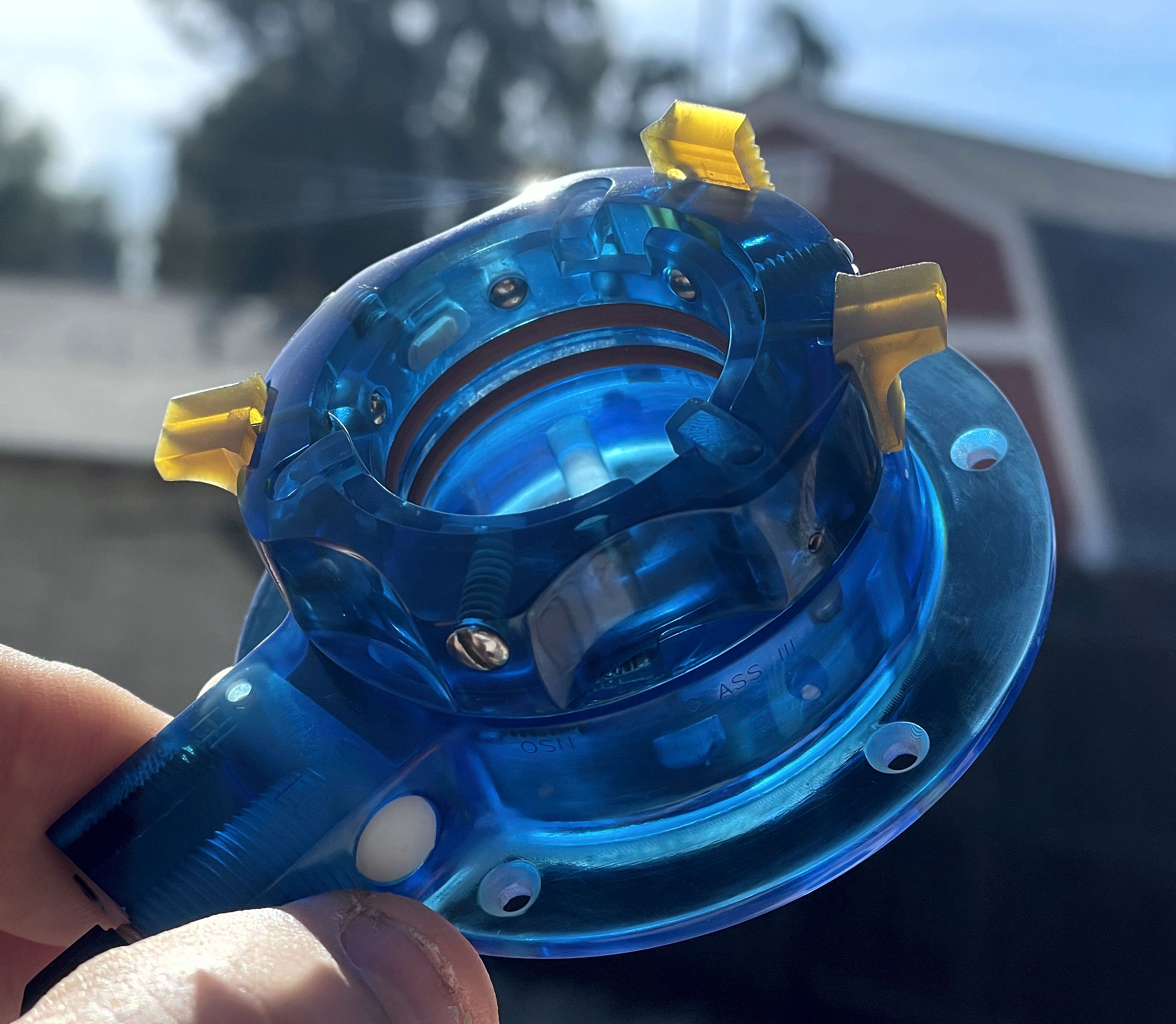 OCSS-O2-transparent-held.jpg