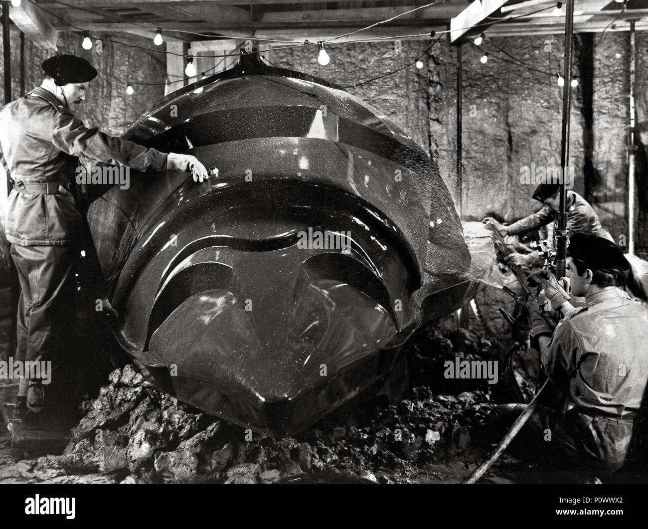 original-film-title-quatermass-and-the-pit-english-title-five-million-years-to-earth-film-dire...jpg