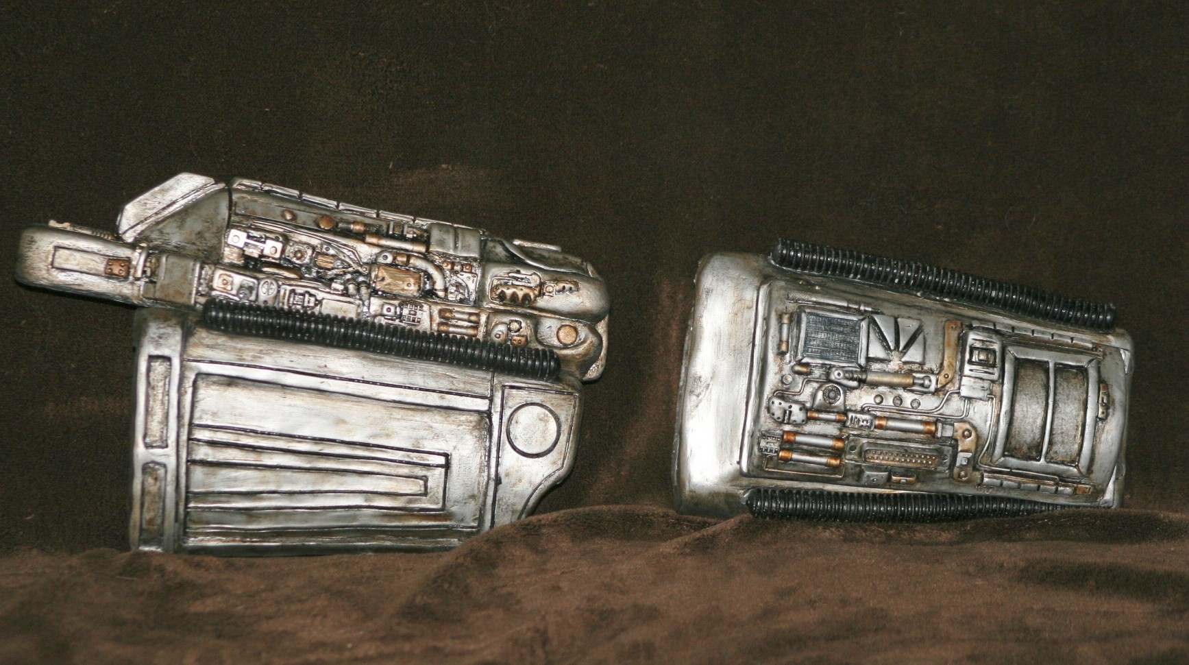 P1_Gauntlets_250.jpg