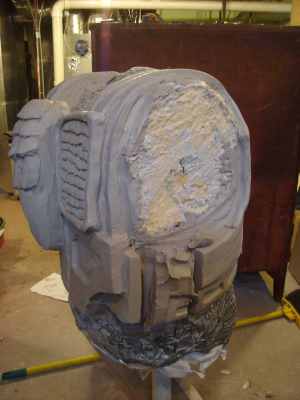 p2sculptbackchest005.jpg