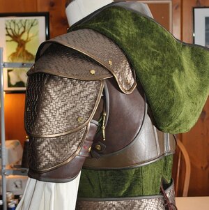 pauldron-18.jpg