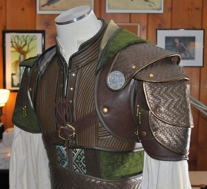 pauldron-19.jpg