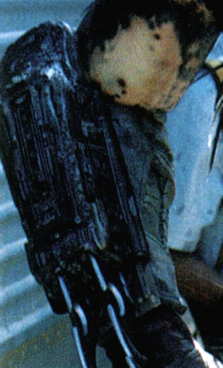 predator-p1-gauntlet.jpg