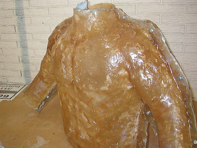 Predator torso in fiberglass 015.jpg
