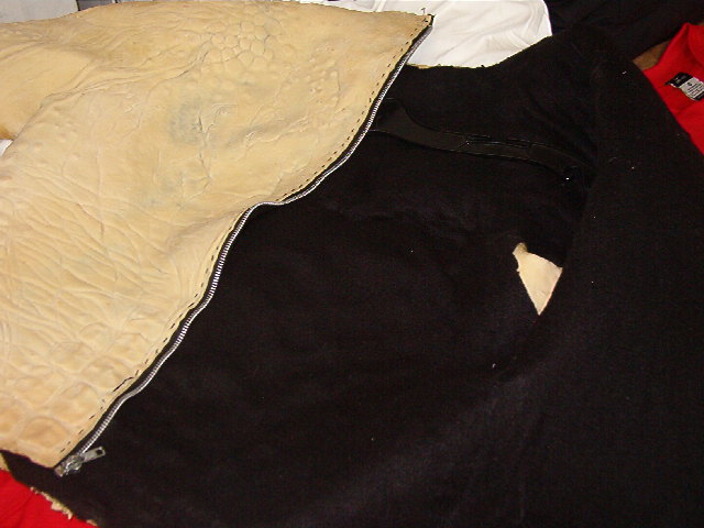 Predator torso in latex and lining 004.jpg