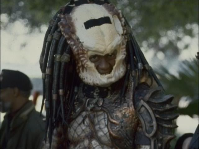 predator_2_disc2-0.jpg