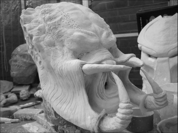 PREDATOR_Adjustment__s_1_by_purplenothing.jpg