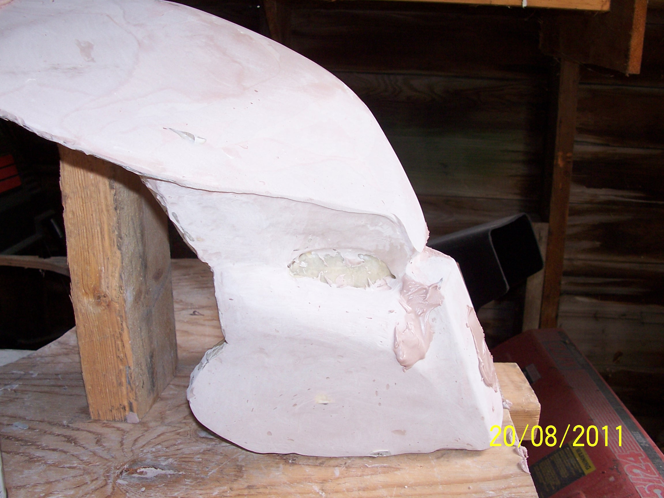 predator_helmet_002.jpg