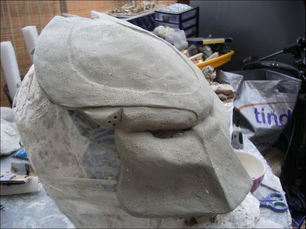 PREDATOR_Sculpture__s_12_by_purplenothing.jpg