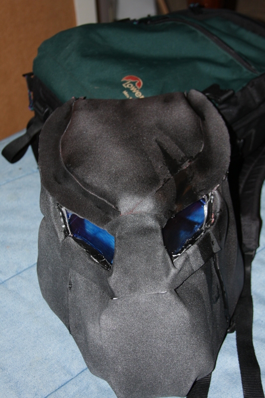 predatorcostume2008qb9.jpg predatorcostume2008qb9.jpg