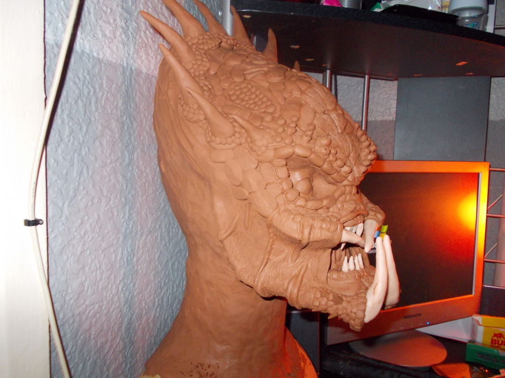 predatormask023.jpg
