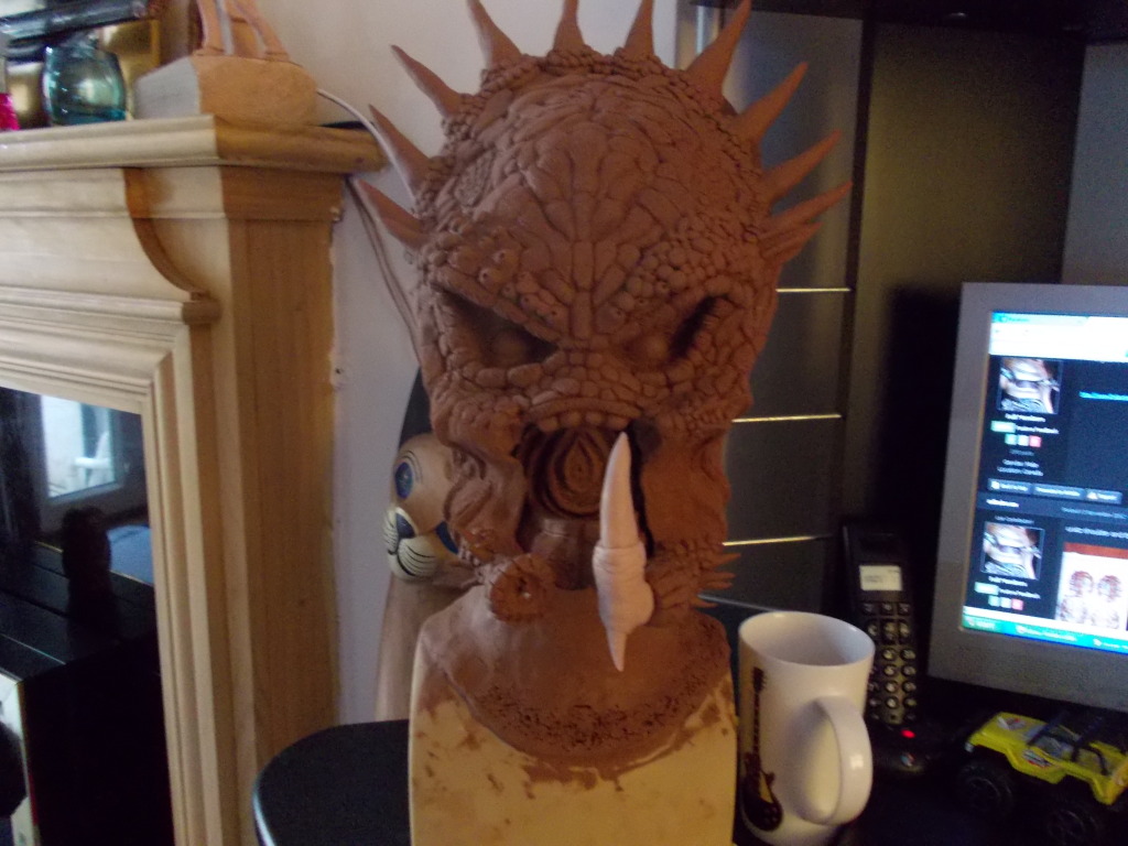 predatormask033.jpg