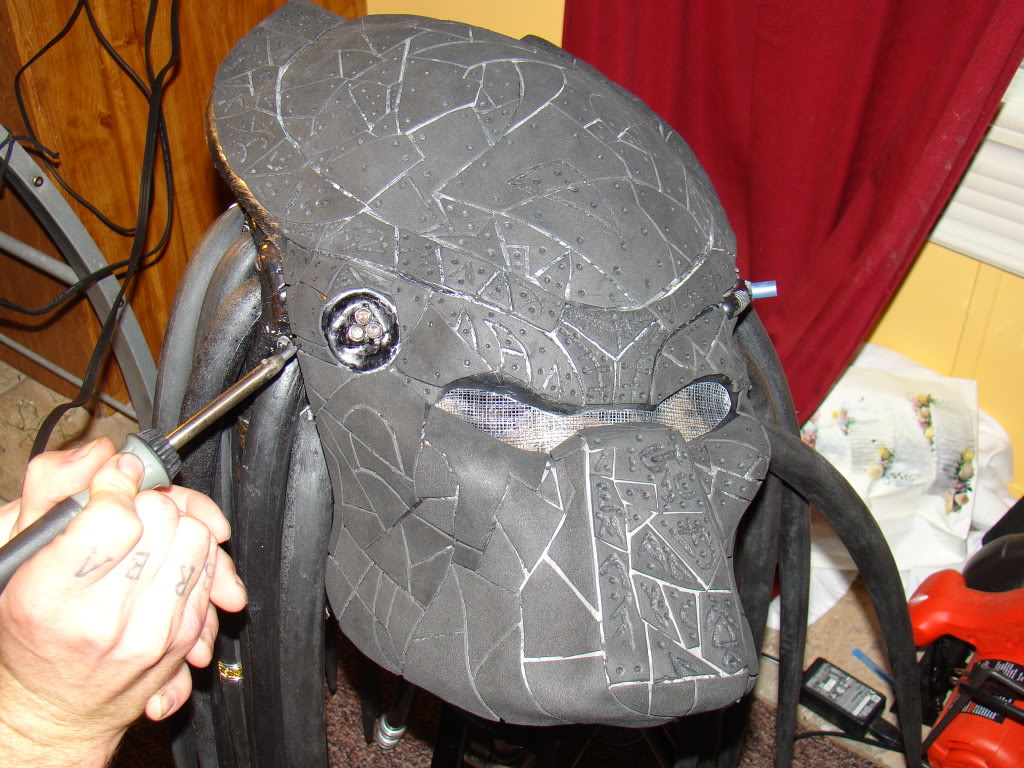 predatormask231.jpg