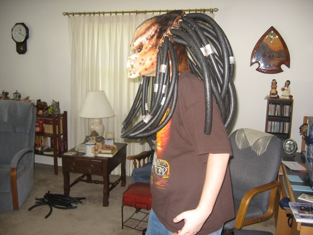 predatormaskwithdreads002.jpg