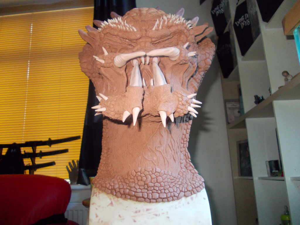 predatorsculpt002_zps5d539027.jpg