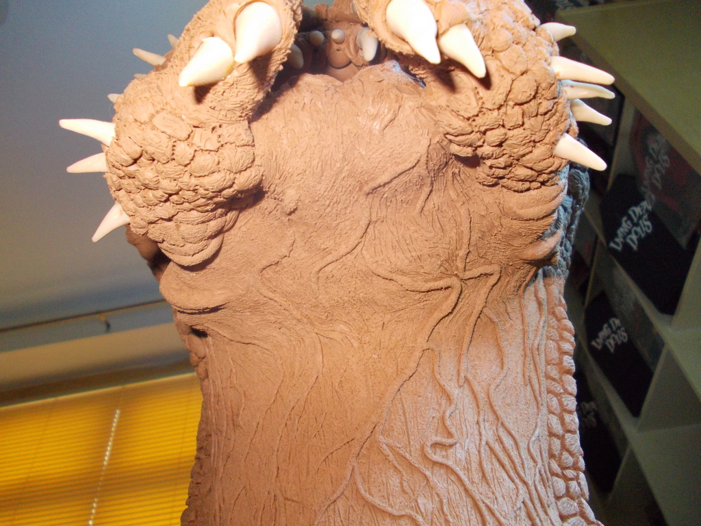 predatorsculpt011_zps696ce2ba.jpg