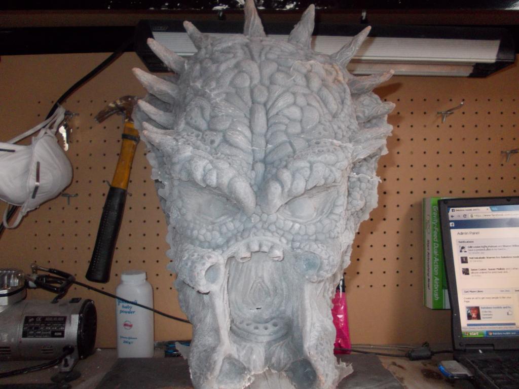 predatorsiliconemask002_zps809655e6.jpg
