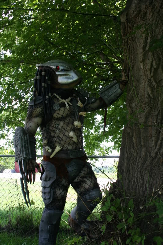 Predatorsuit014.jpg