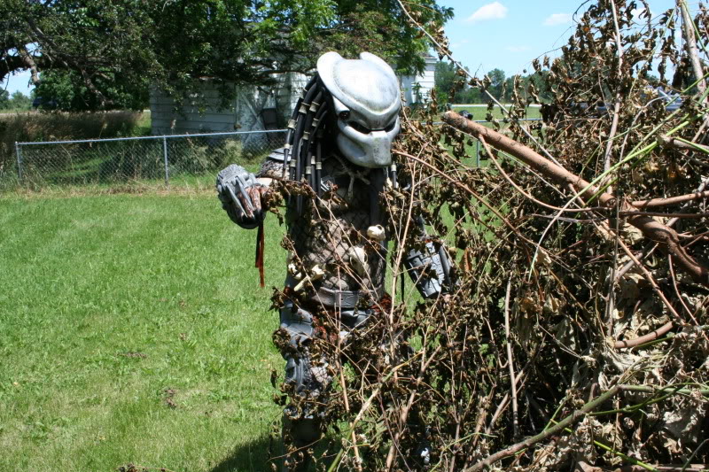Predatorsuit019.jpg