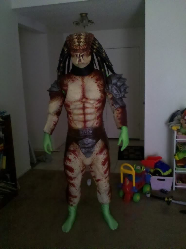 predatorsuit1-1.jpg