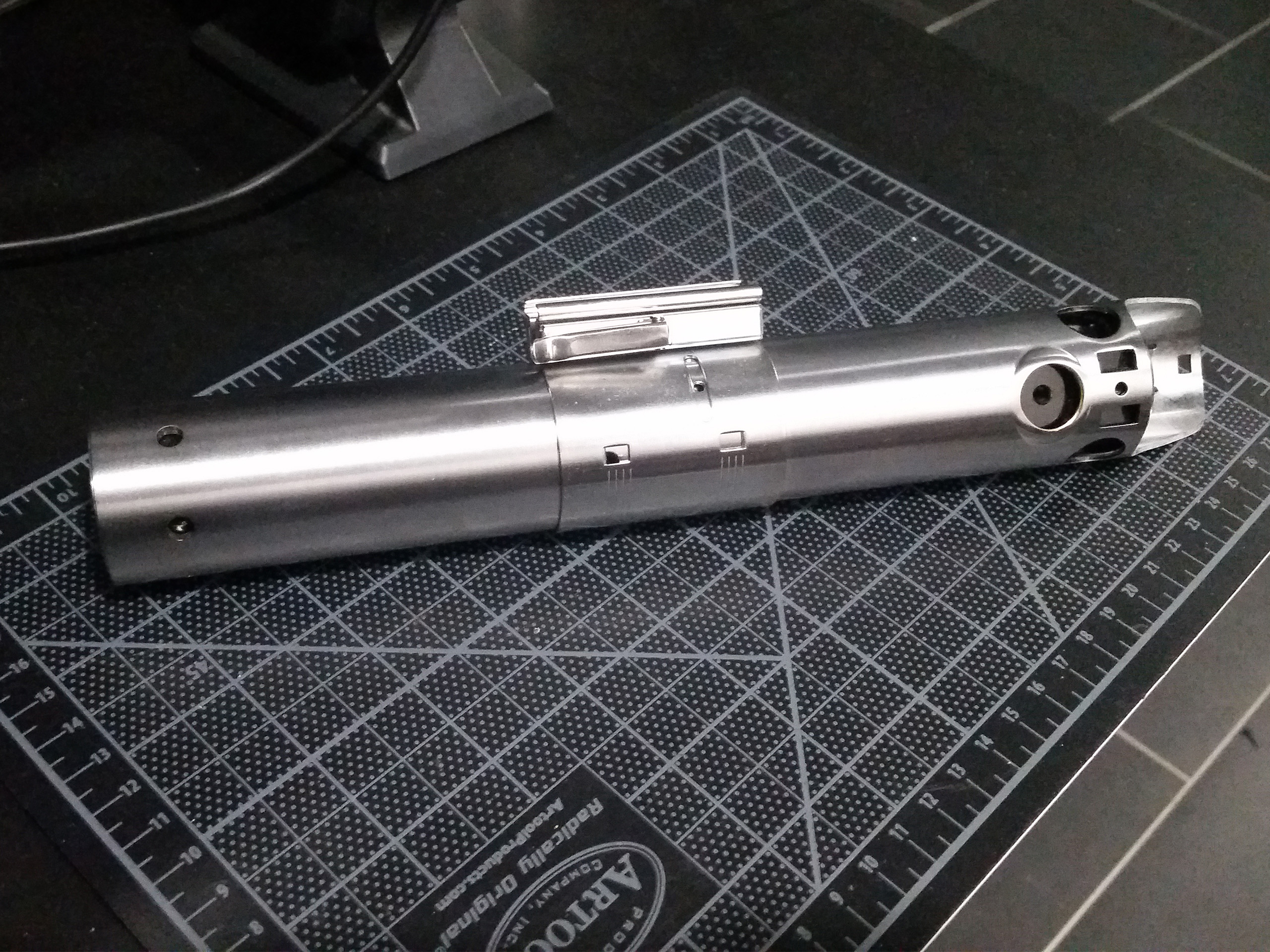 Skywalker Crystal Reveal Graflex Lightsaber Build COMPLETE RPF