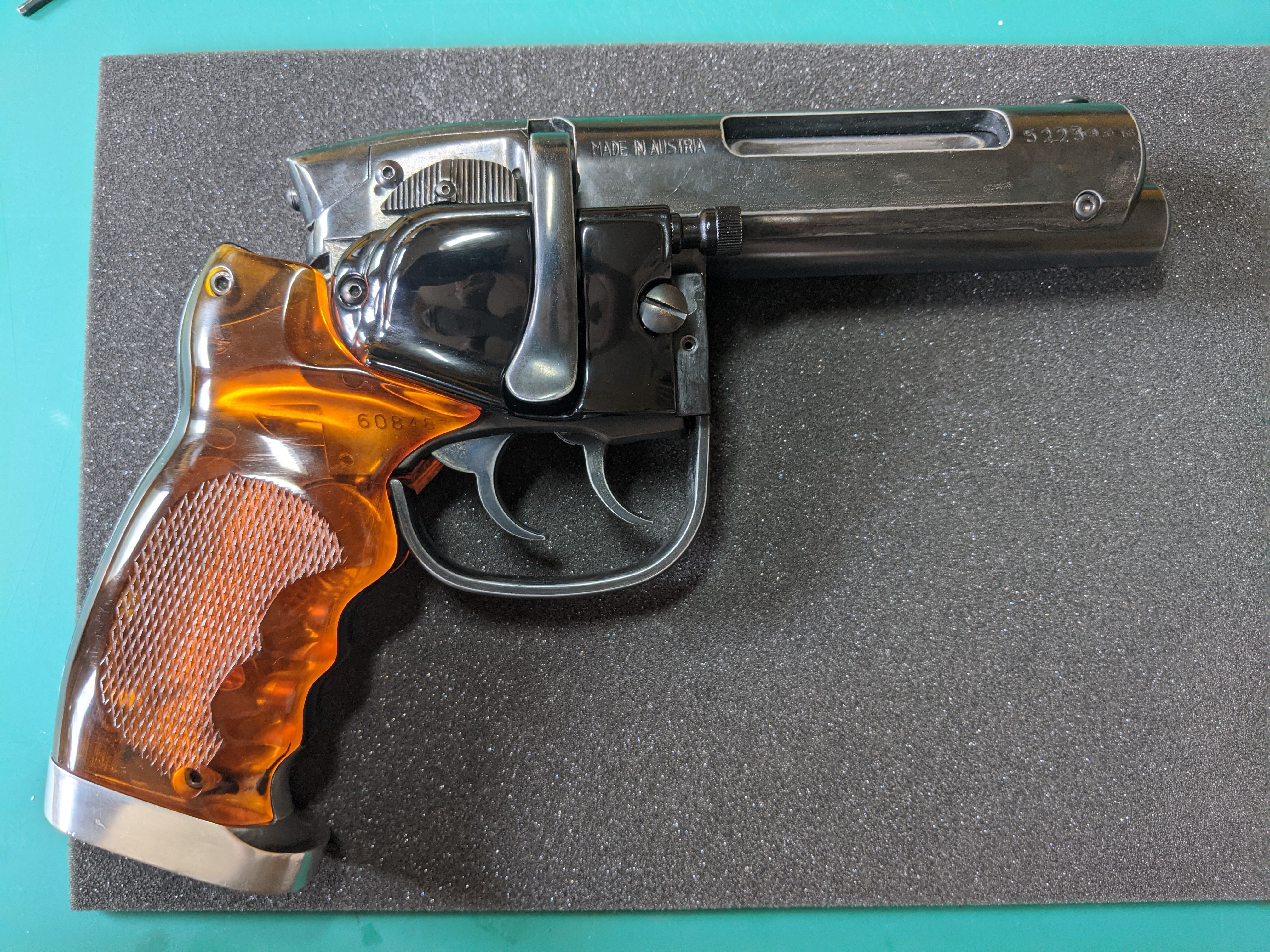 Tomenosuke Blade Runner Blaster - Grip gap fix - Akwalek RPF.jpg