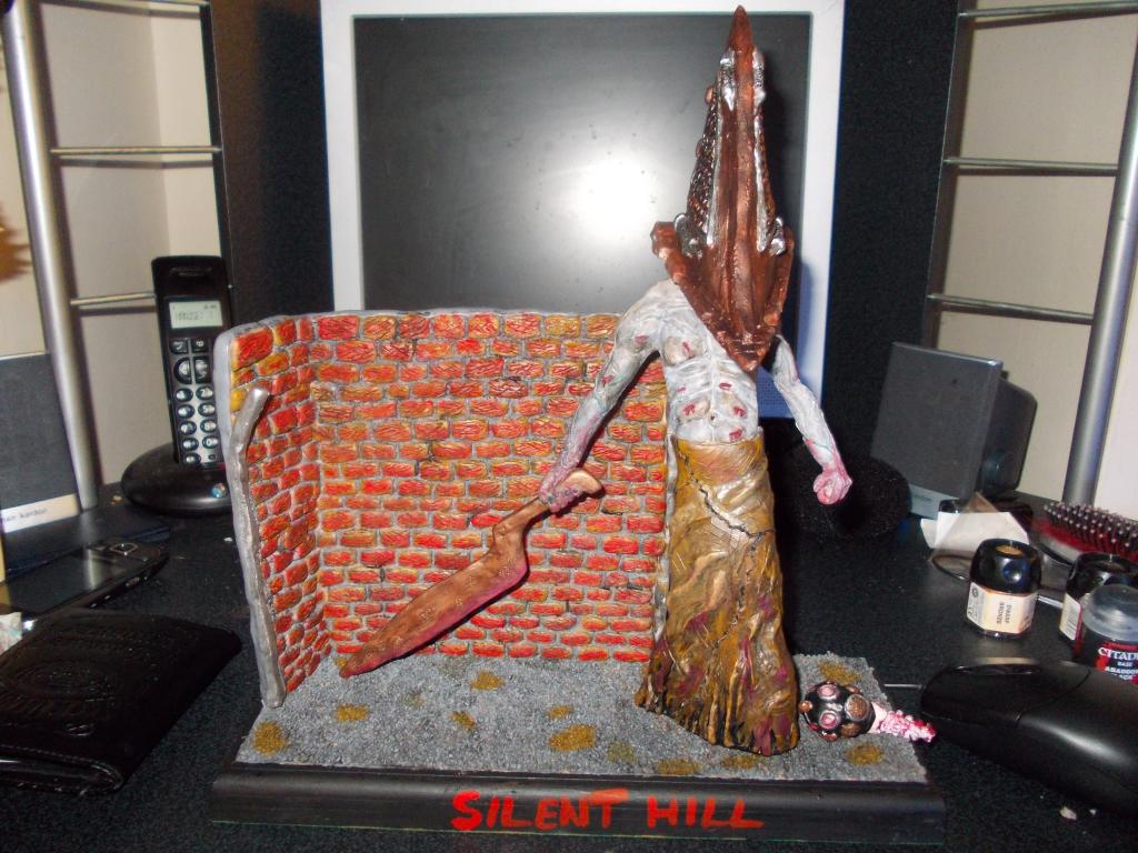 pyramidhead008_zpsfc5f8912.jpg