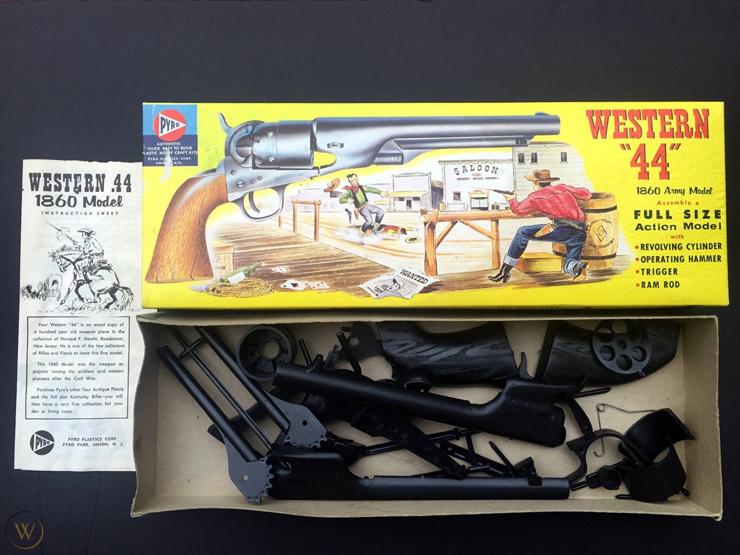 pyro-pistol-kit-c200-129-western-44_1_b949d47235e036cbaa5f0fedf23bf834.jpg