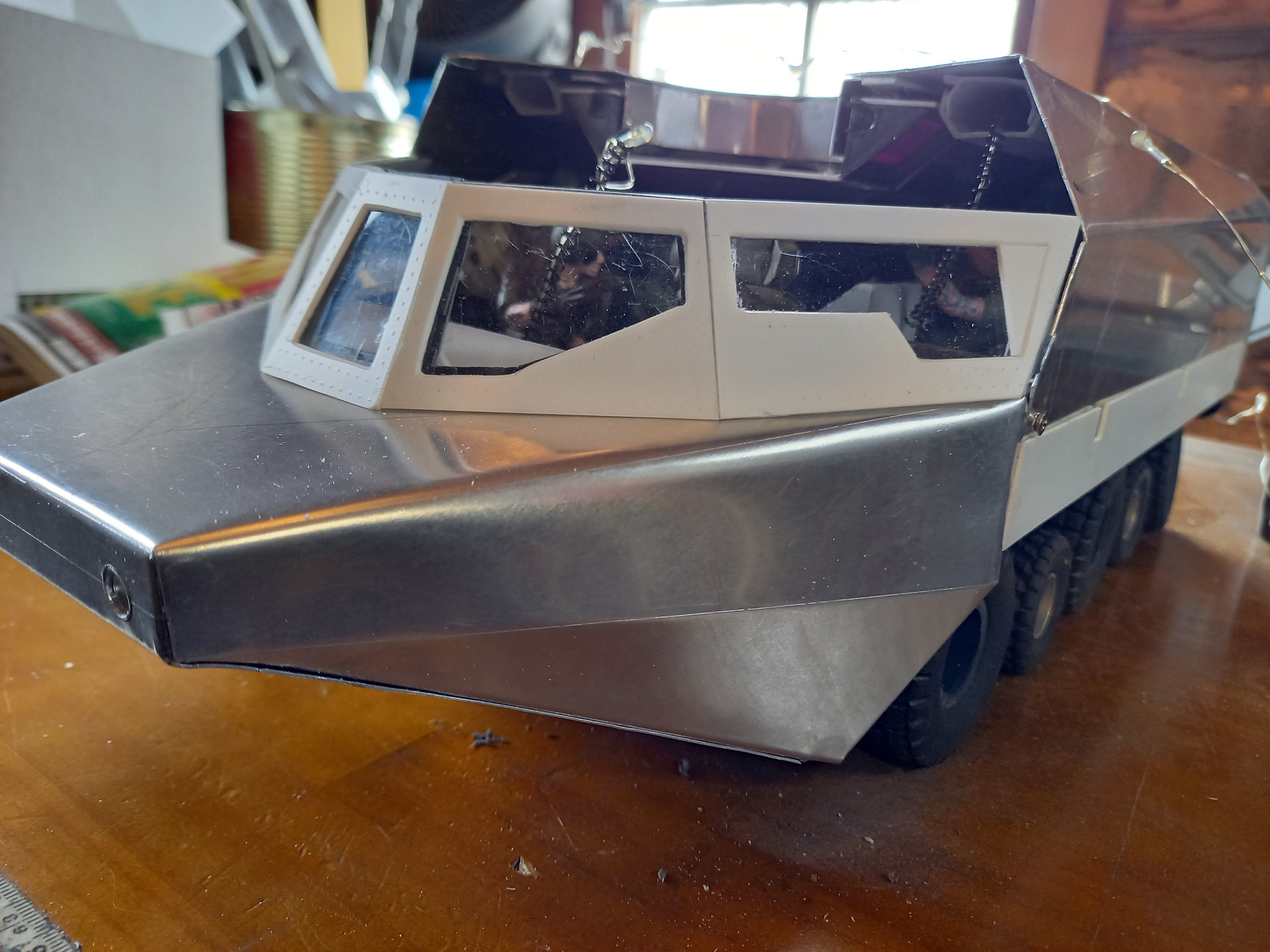 r05HOxP.jpg