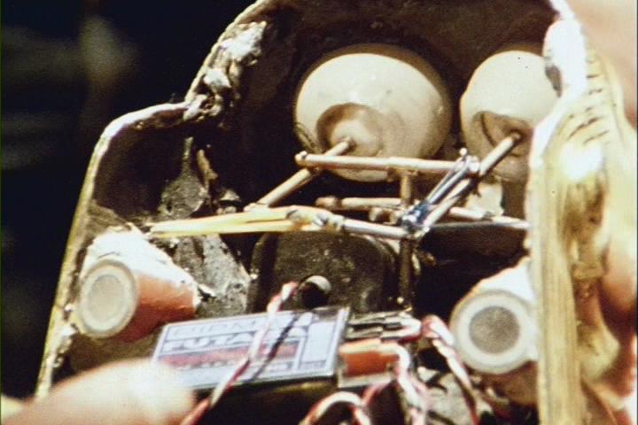 raiders-of-the-lost-ark-behind-the-scenes-mechanical-idol-03.jpg