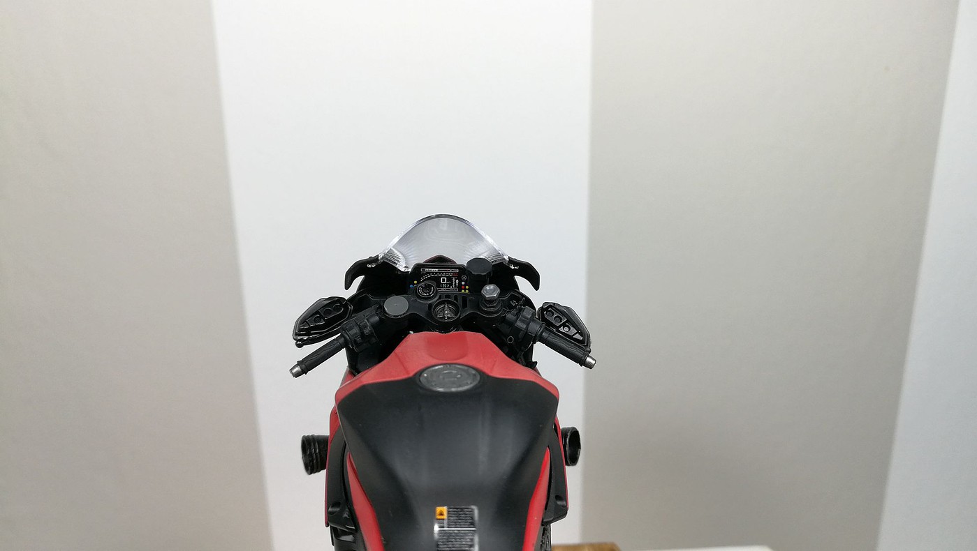 red_lighting_hover_bike8-vi.jpg