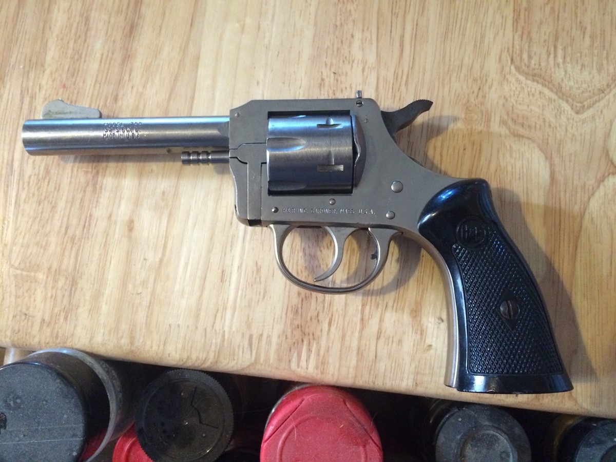 revolver (1).jpg