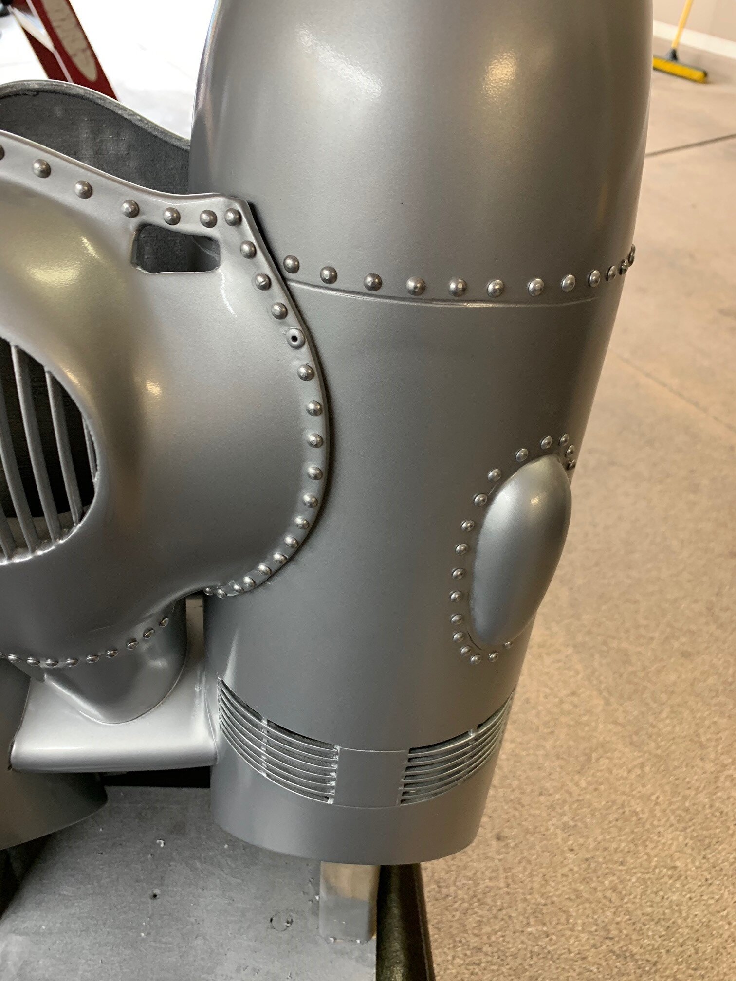 Rivets_02.jpg