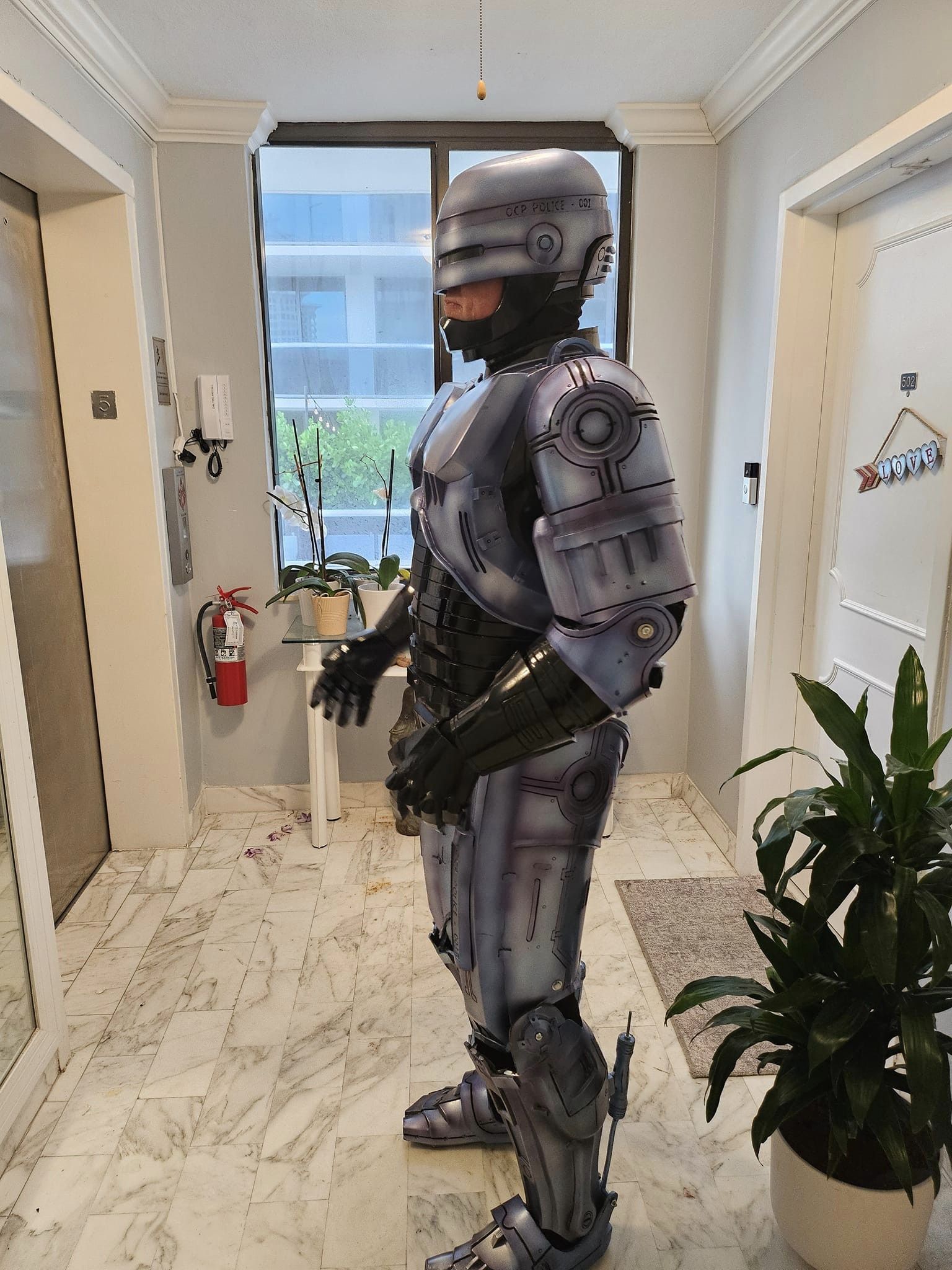 robo3.jpg