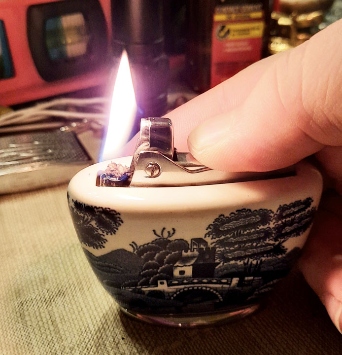 Ronson Cadet Adonis 03 Lit.jpg