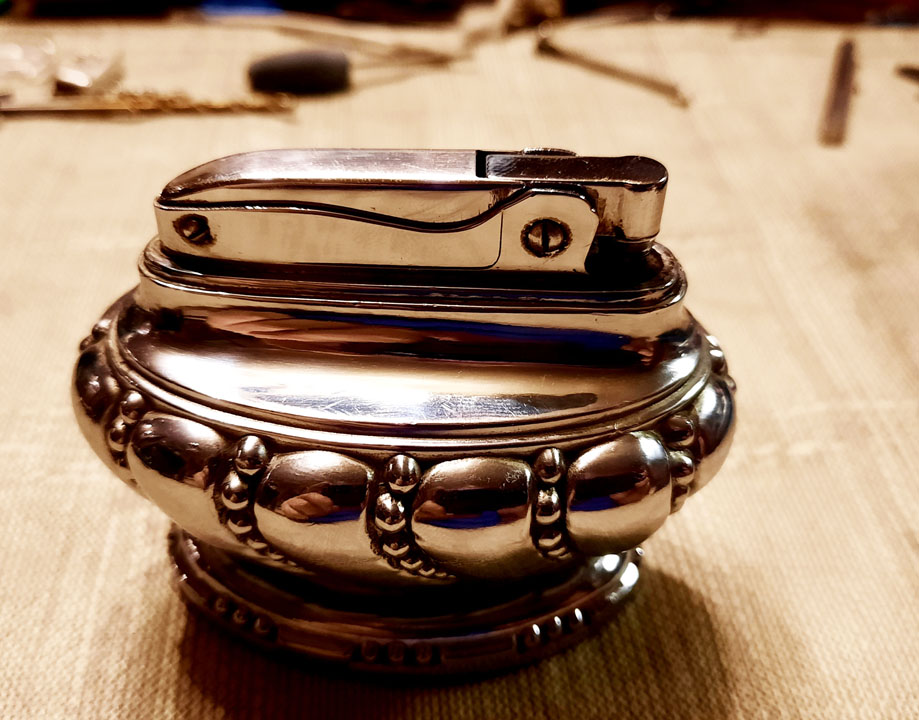 Ronson Crown number 4 01.jpg