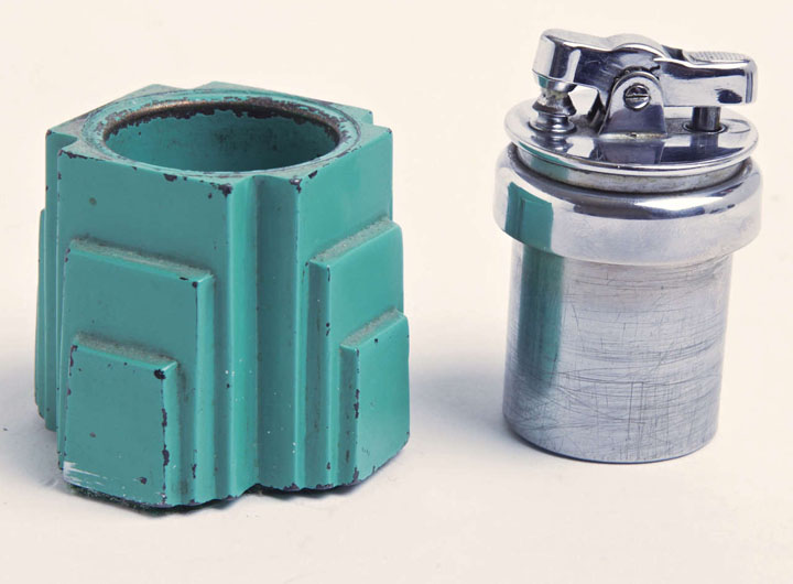Ronson DeLight Lighter Example.jpg