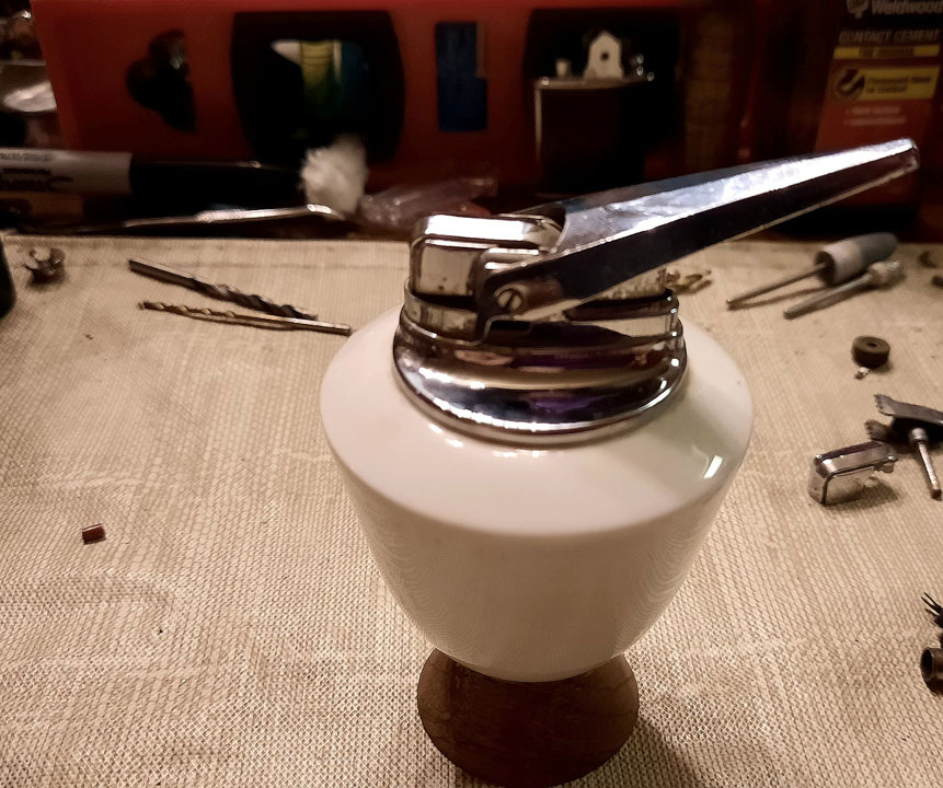 Ronson Scandia Lighter 02 .jpg