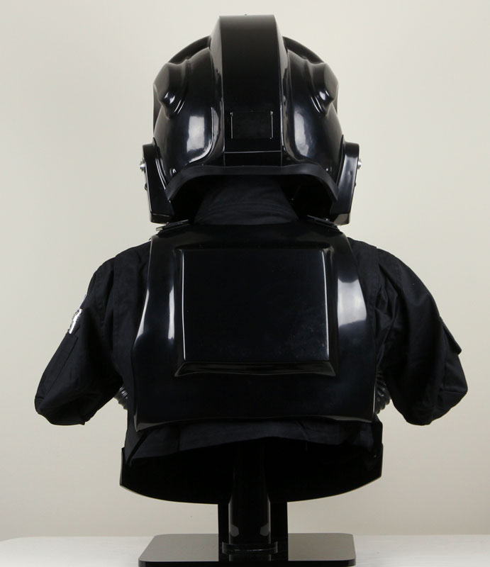 RS-Prop-Masters-TIE-Pilot-Bust-5.jpg